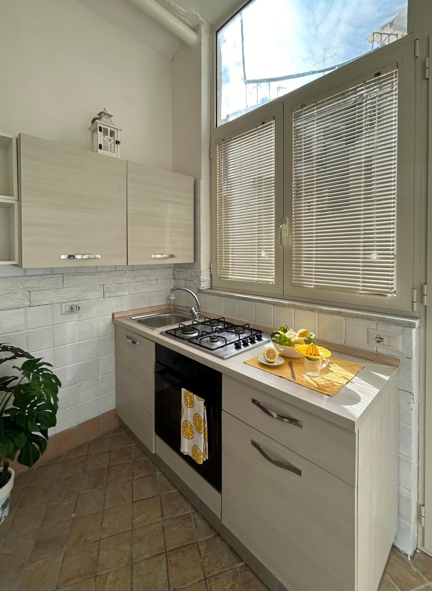 Casa Maria Rosa - Seaside Apartment Sorrento Bagian luar foto