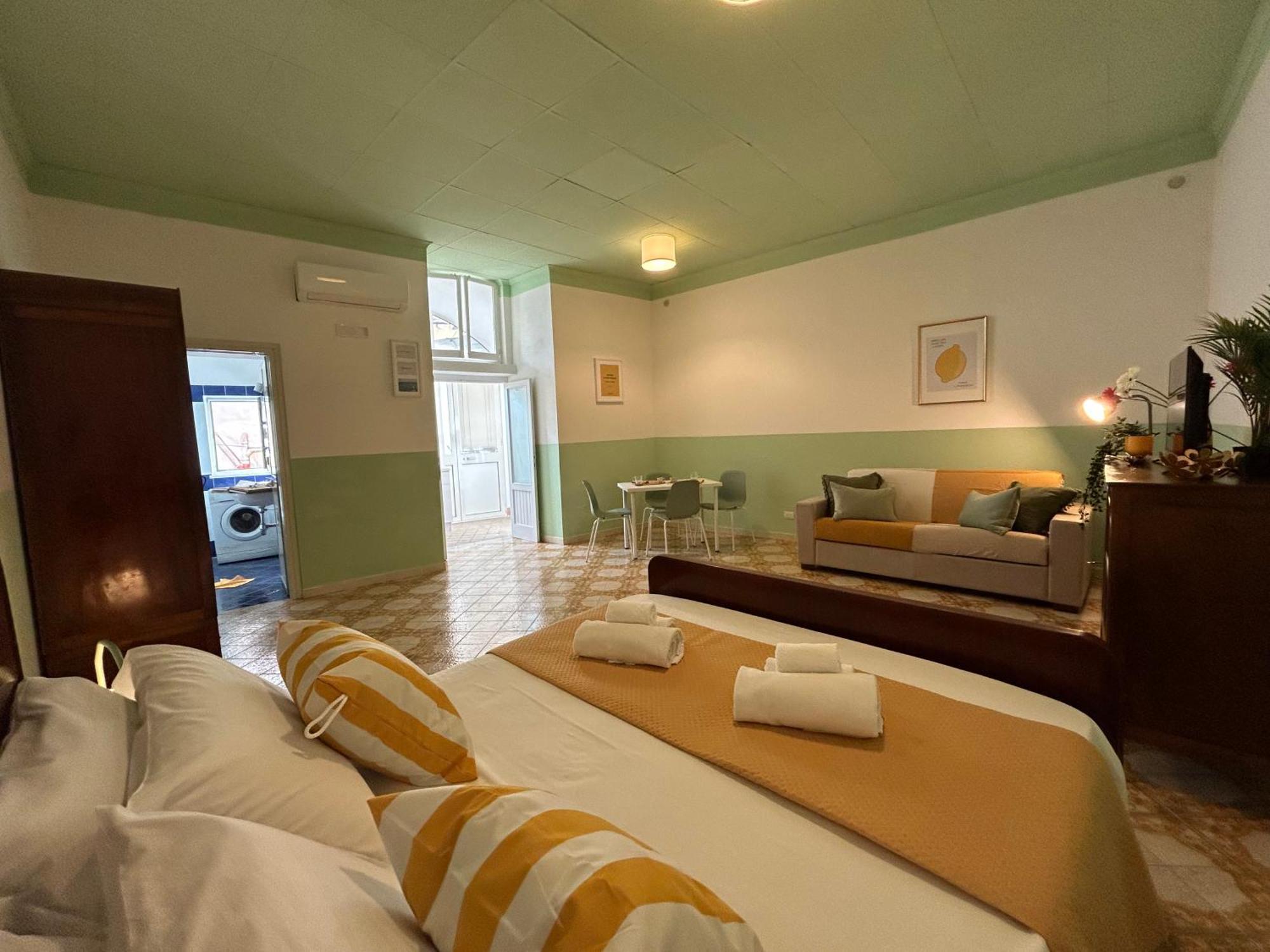 Casa Maria Rosa - Seaside Apartment Sorrento Bagian luar foto